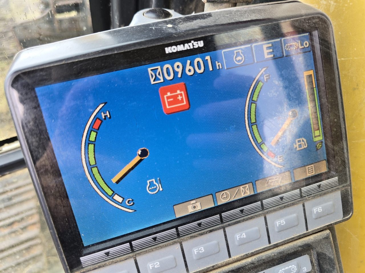 KOMATSU PS210LC-8 - Ekskavator perayap: gambar 2 KOMATSU PS210LC-8 - Ekskavator perayap: gambar 2