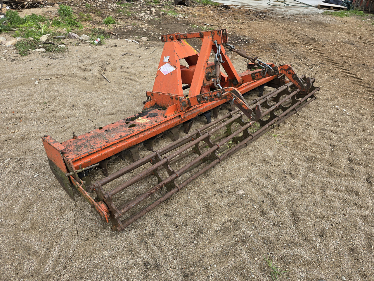 KUHN HR - Garu: gambar 1 KUHN HR - Garu: gambar 1