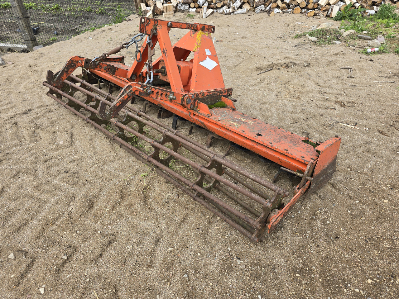KUHN HR - Garu: gambar 3 KUHN HR - Garu: gambar 3