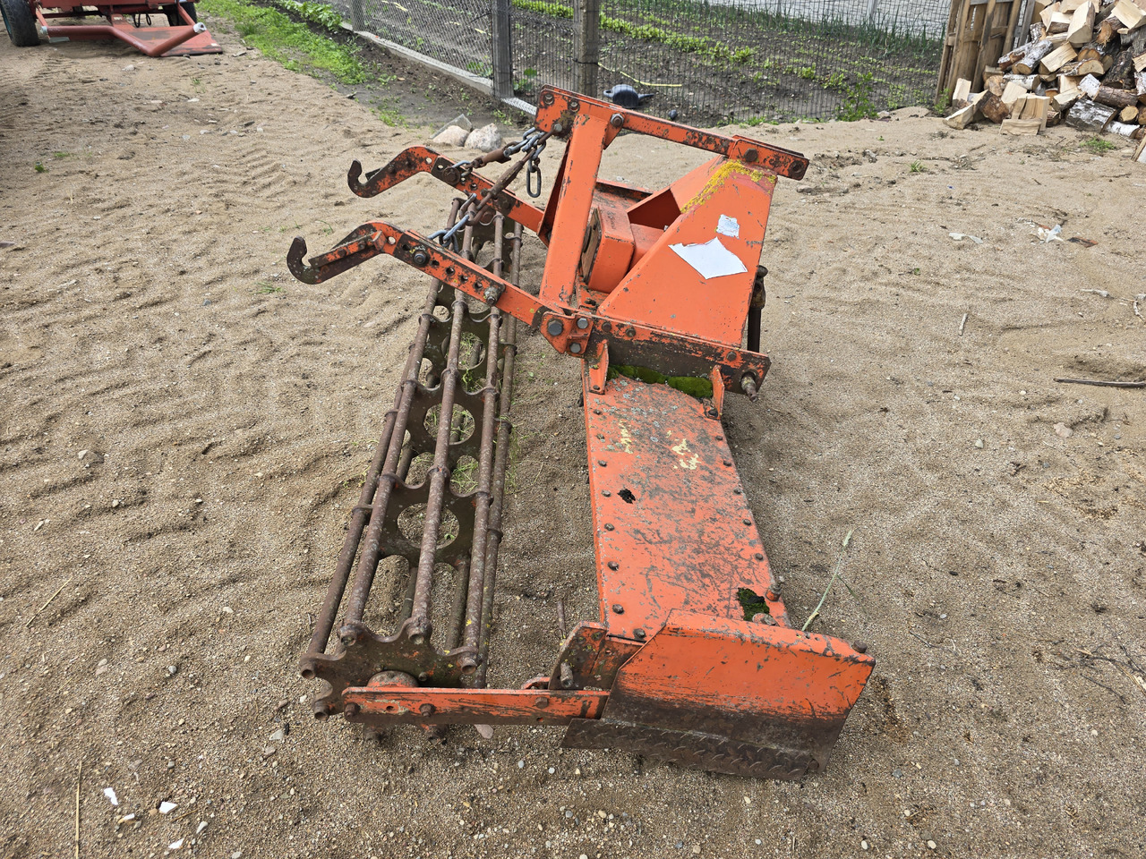 KUHN HR - Garu: gambar 4 KUHN HR - Garu: gambar 4
