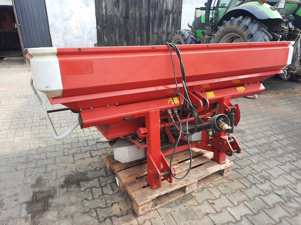 LELY CENTERLINER SX 2000 L - Penyebar pupuk: gambar 4 LELY CENTERLINER SX 2000 L - Penyebar pupuk: gambar 4