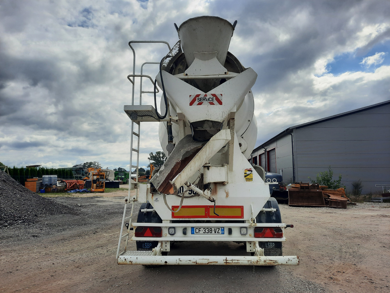 LIEBHERR 10 m3 - Semi-trailer mixer beton: gambar 5 LIEBHERR 10 m3 - Semi-trailer mixer beton: gambar 5