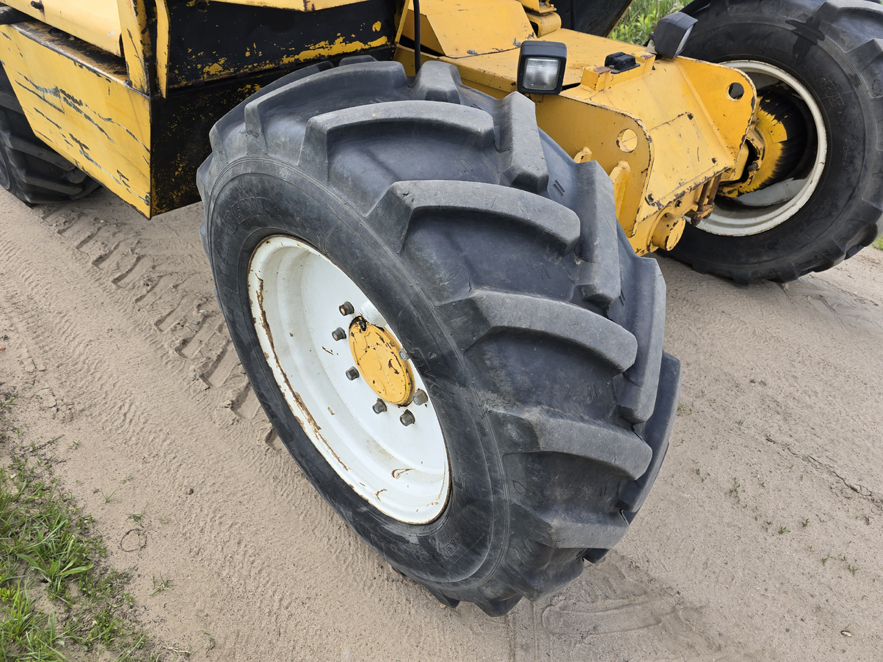 MATBRO TS 280 - Telehandler: gambar 2 MATBRO TS 280 - Telehandler: gambar 2