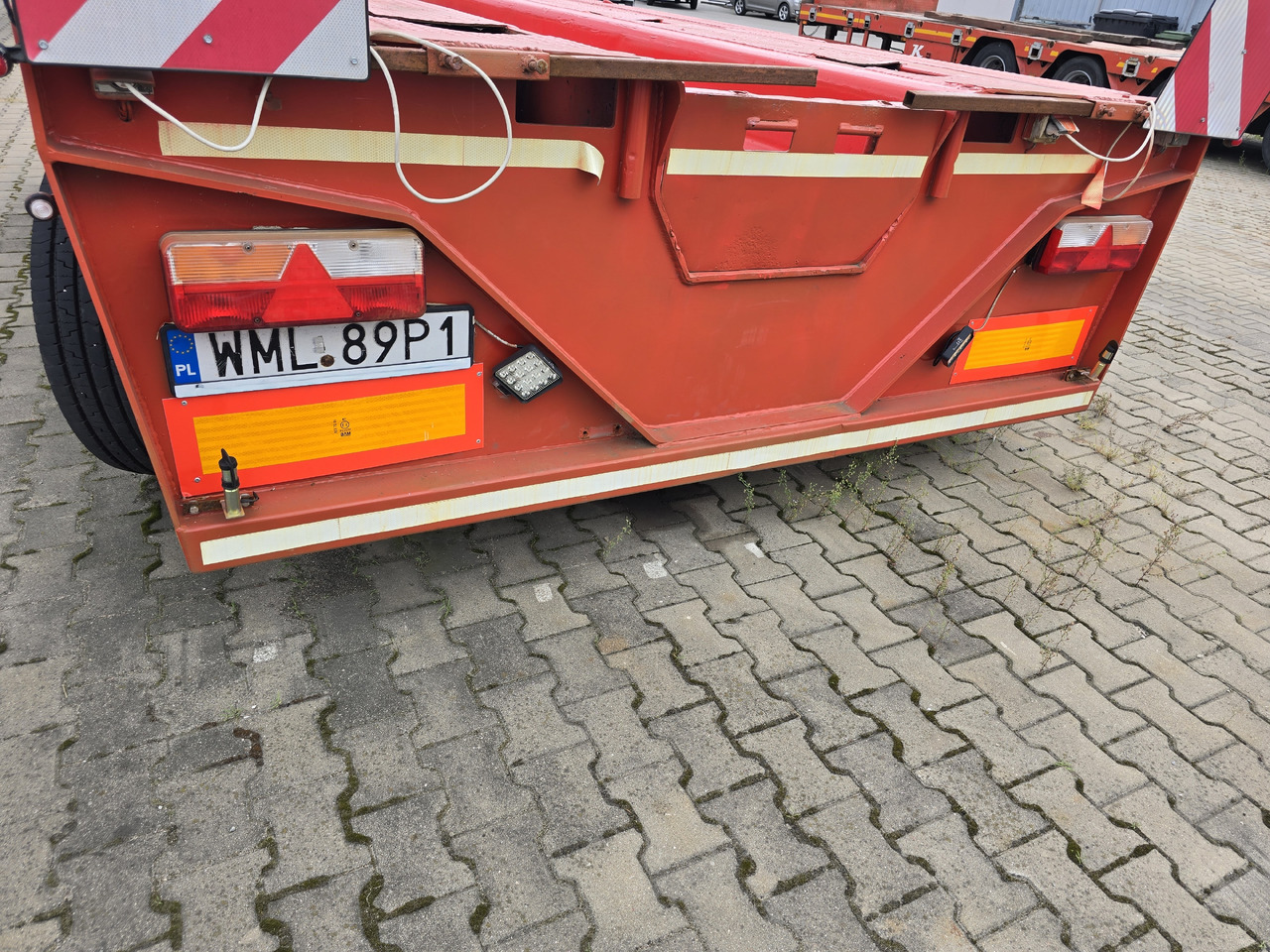 NICOLAS B4763D - Semi-trailer low bed: gambar 5 NICOLAS B4763D - Semi-trailer low bed: gambar 5