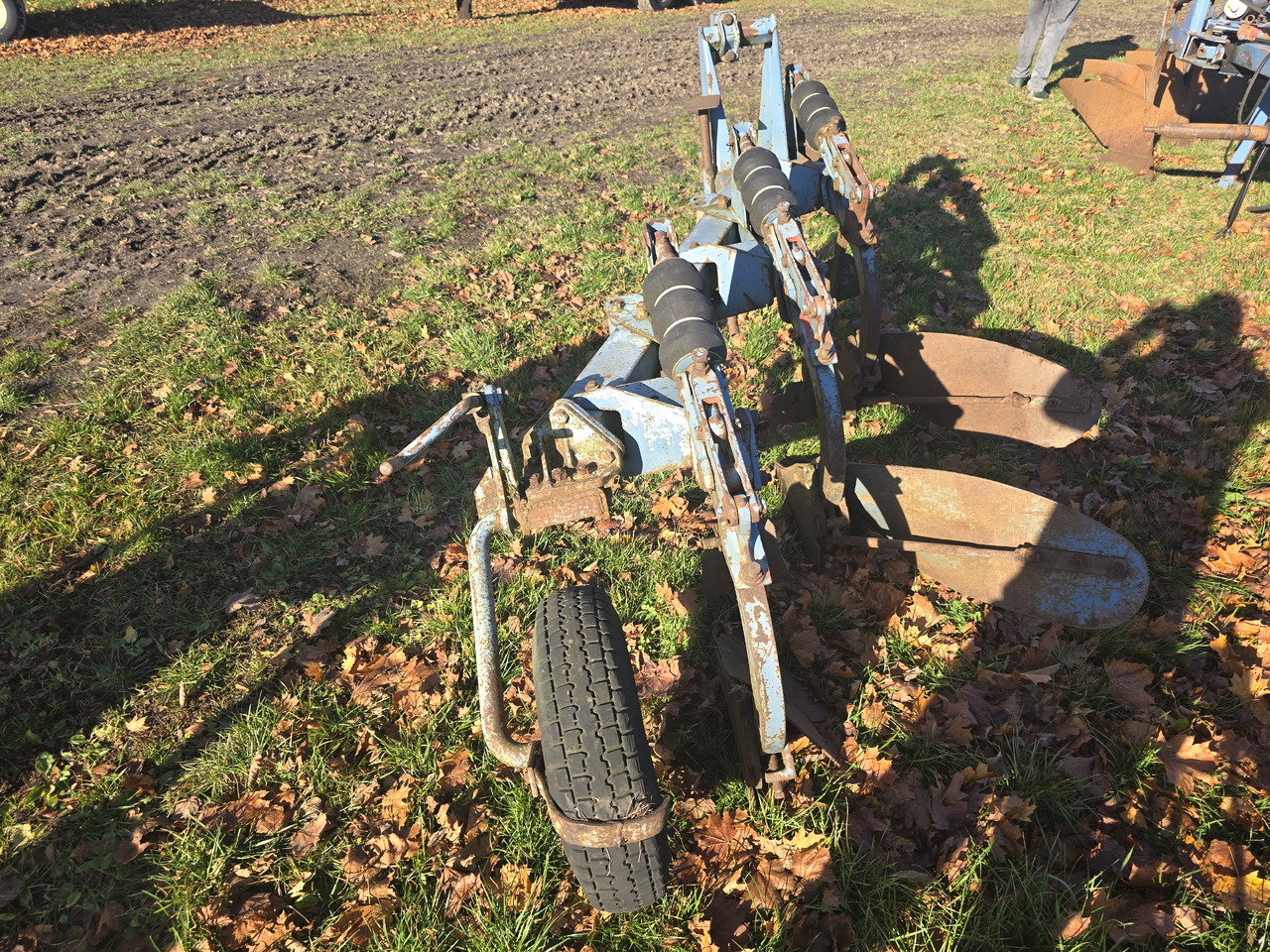 Overum 3 - Bajak: gambar 4 Overum 3 - Bajak: gambar 4