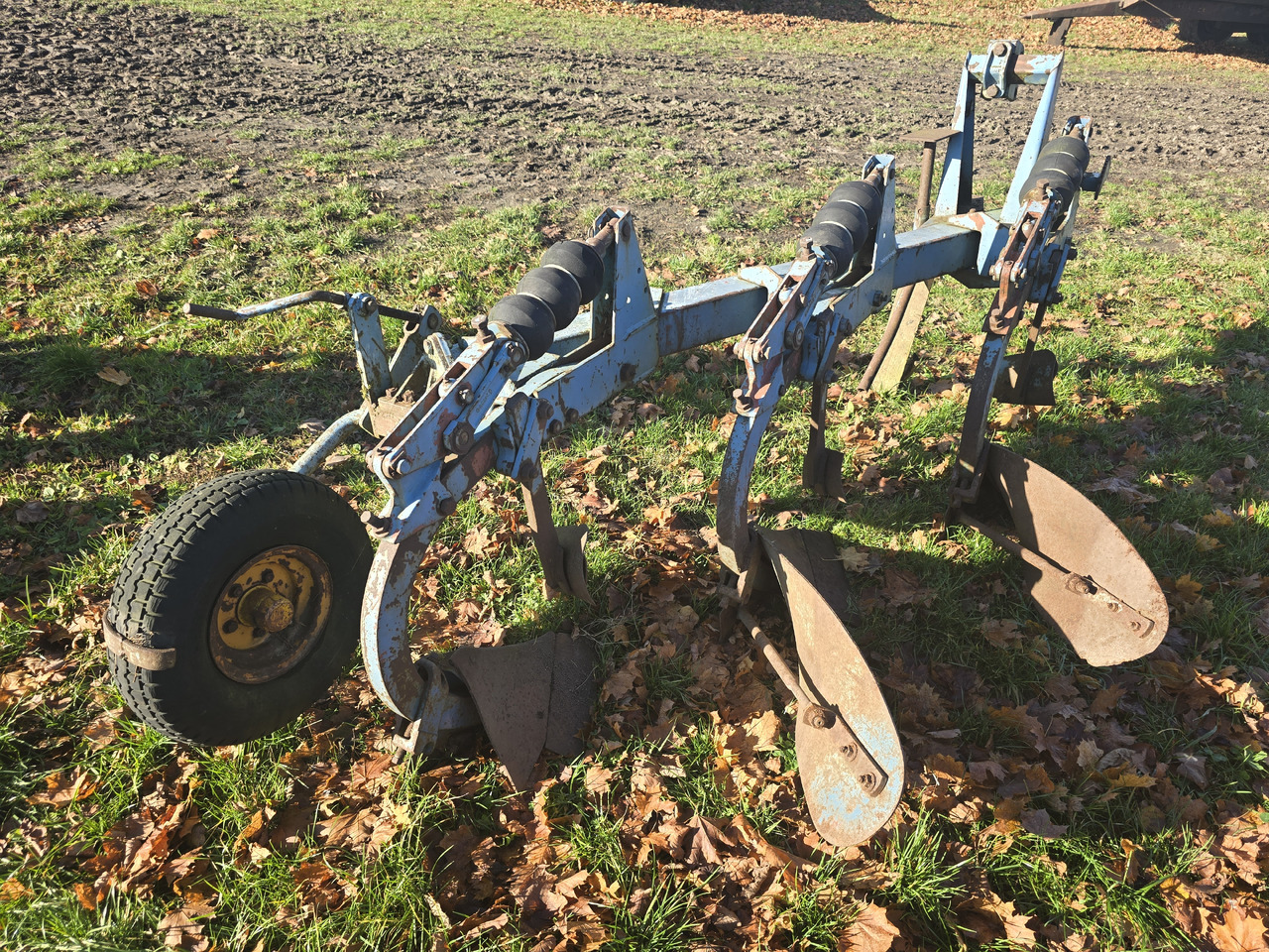 Overum 3 - Bajak: gambar 3 Overum 3 - Bajak: gambar 3