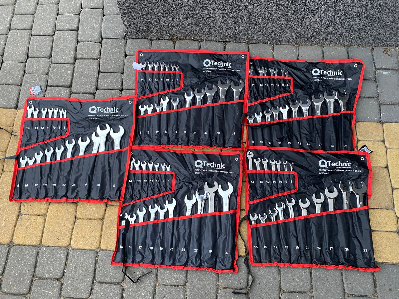 Qtechnics 8-32 - Peralatan bengkel: gambar 1 Qtechnics 8-32 - Peralatan bengkel: gambar 1