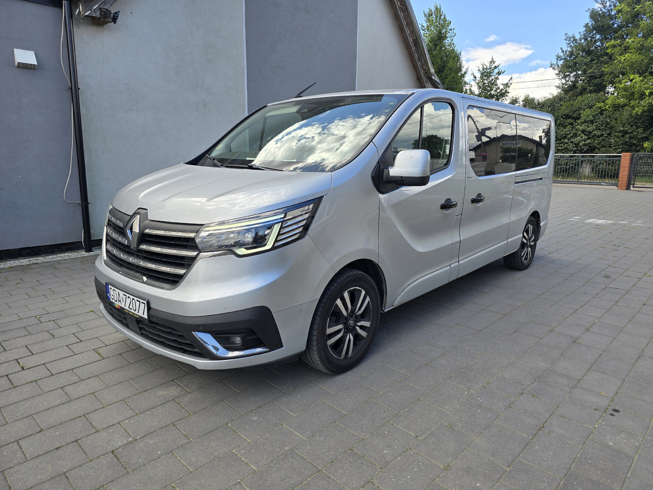 RENAULT Trafic SPACECLASS Premium - Van penumpang: gambar 5 RENAULT Trafic SPACECLASS Premium - Van penumpang: gambar 5