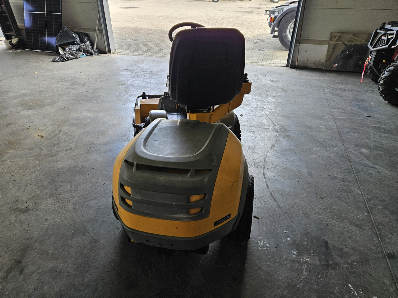 Stiga Park Pro 16 4WD - Mesin pemotong rumput: gambar 5 Stiga Park Pro 16 4WD - Mesin pemotong rumput: gambar 5