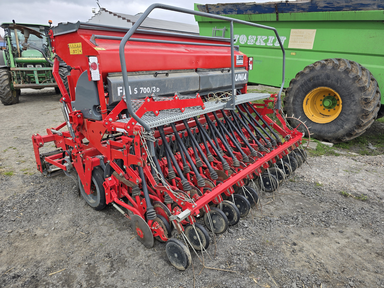 UNIA FM s700/3 D - Menggabungkan bor benih: gambar 2 UNIA FM s700/3 D - Menggabungkan bor benih: gambar 2