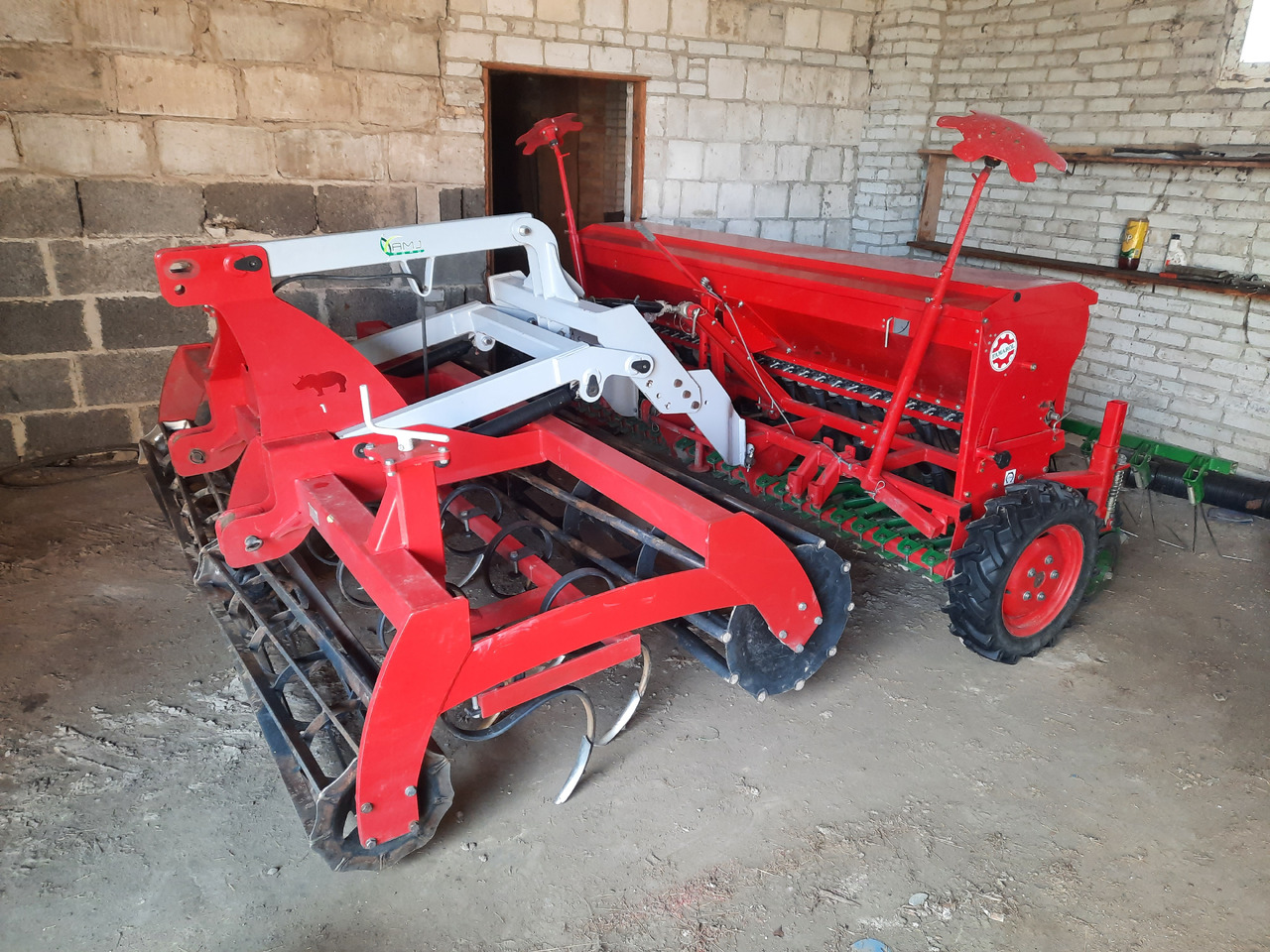 UNIA POZNANIAK 370/2.7L + ARAMIS 2,7R - Menggabungkan bor benih: gambar 3 UNIA POZNANIAK 370/2.7L + ARAMIS 2,7R - Menggabungkan bor benih: gambar 3