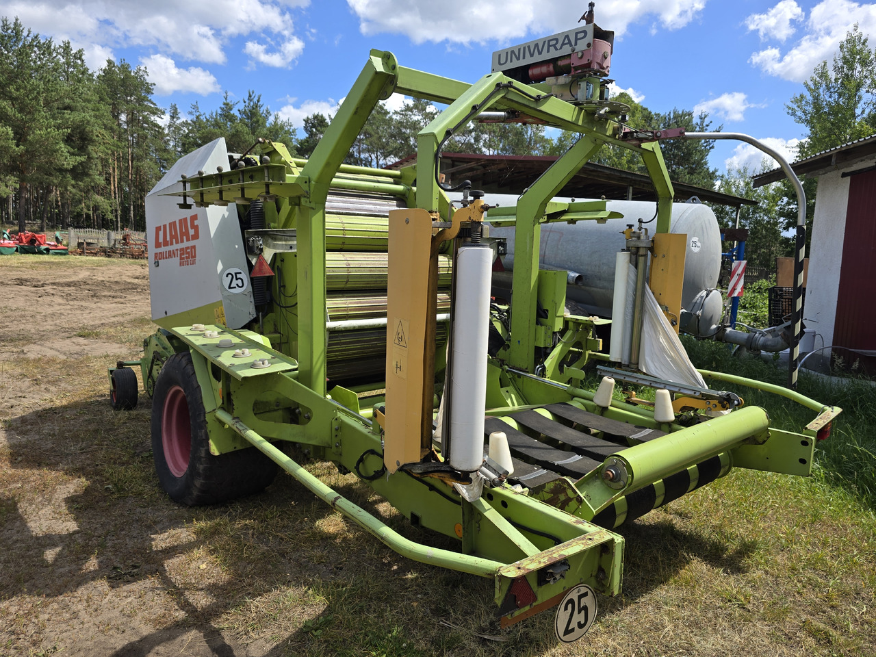 Claas ROLLANT 250 Roto Cut - Baler bulat: gambar 3 Claas ROLLANT 250 Roto Cut - Baler bulat: gambar 3