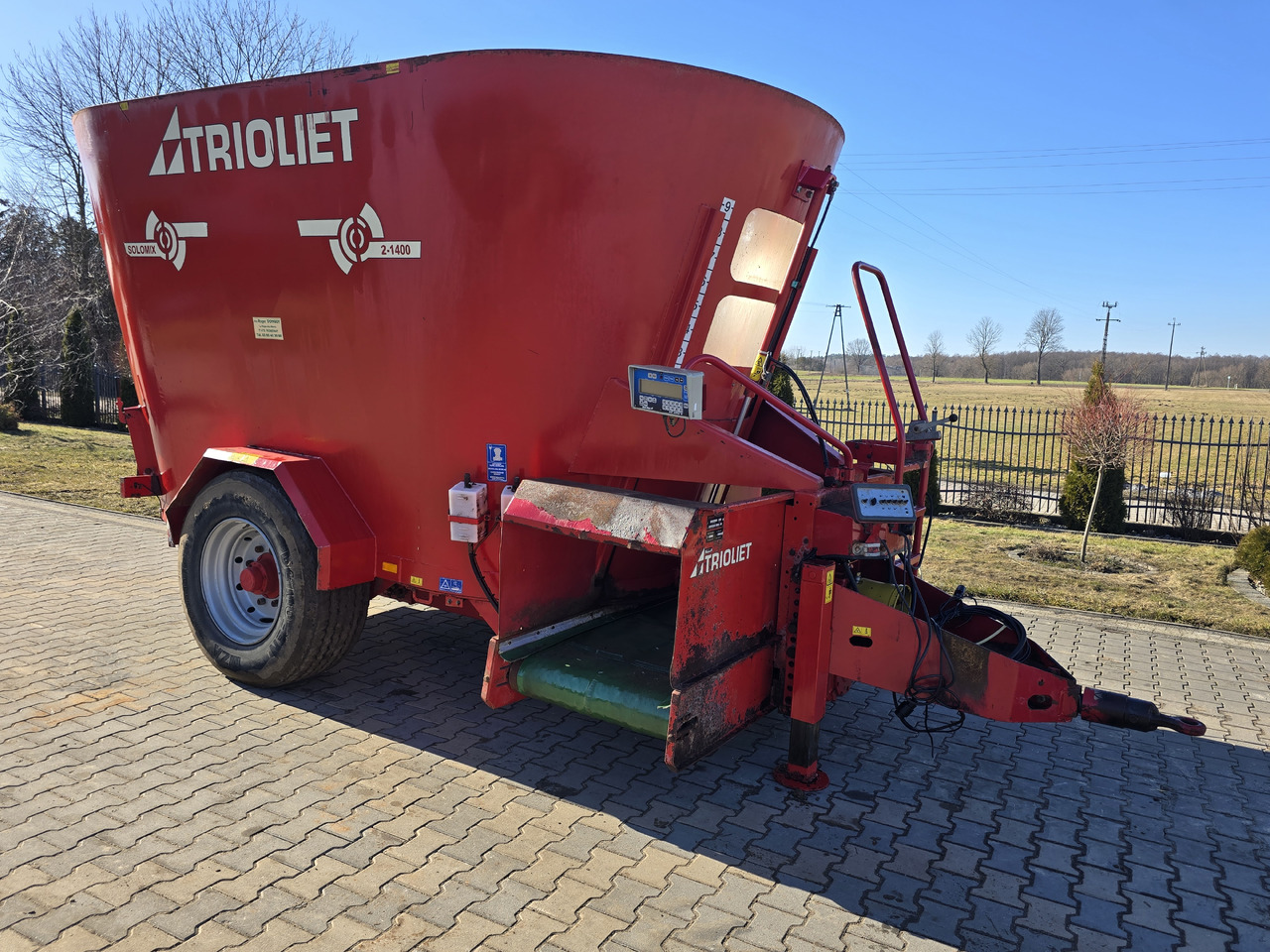 Trioliet SOLOMIX 2-1400 - Mixer-pengumpan: gambar 2 Trioliet SOLOMIX 2-1400 - Mixer-pengumpan: gambar 2