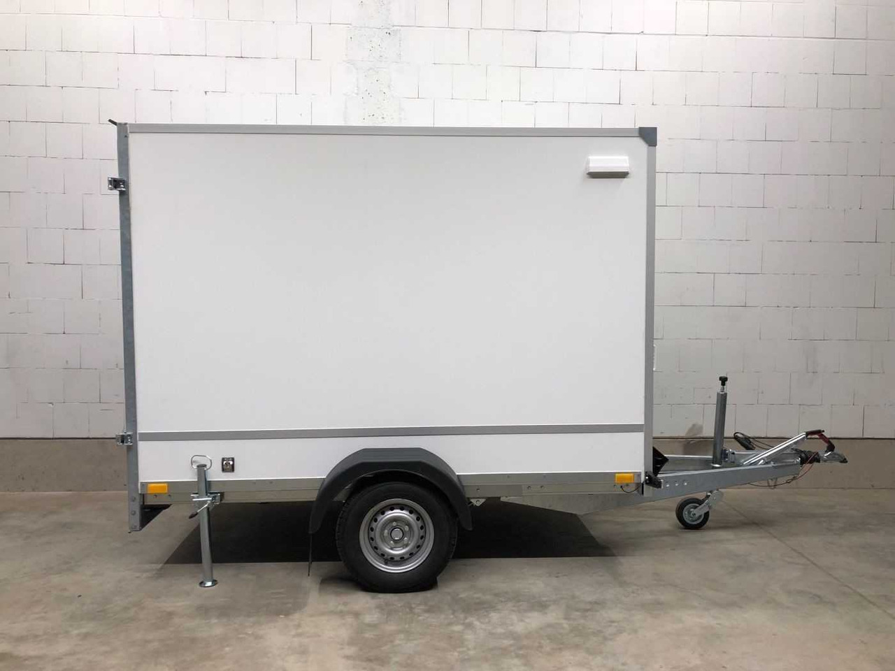 BLYSS F1326HD Kofferanhänger - Trailer kotak tertutup: gambar 2 BLYSS F1326HD Kofferanhänger - Trailer kotak tertutup: gambar 2