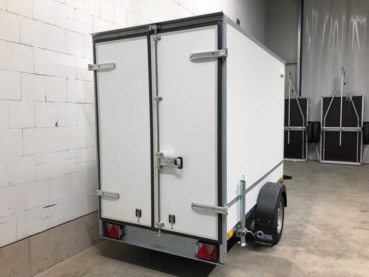 BLYSS F1326HD Kofferanhänger - Trailer kotak tertutup: gambar 4 BLYSS F1326HD Kofferanhänger - Trailer kotak tertutup: gambar 4