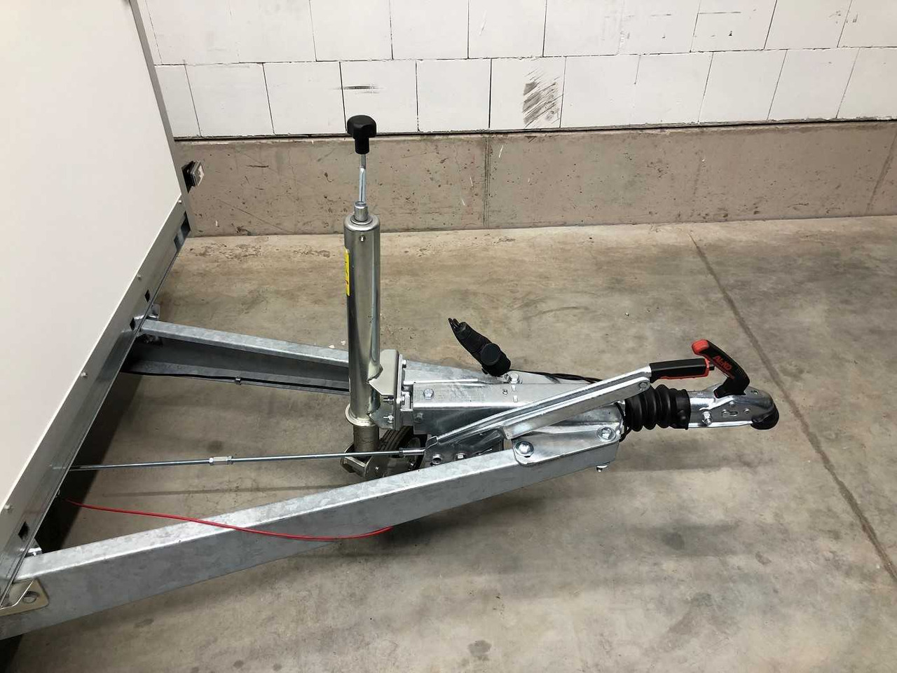 Trailer kotak tertutup baru BLYSS F1330HD Seitentür,Fenster,Aero Kofferanhänger: gambar 22