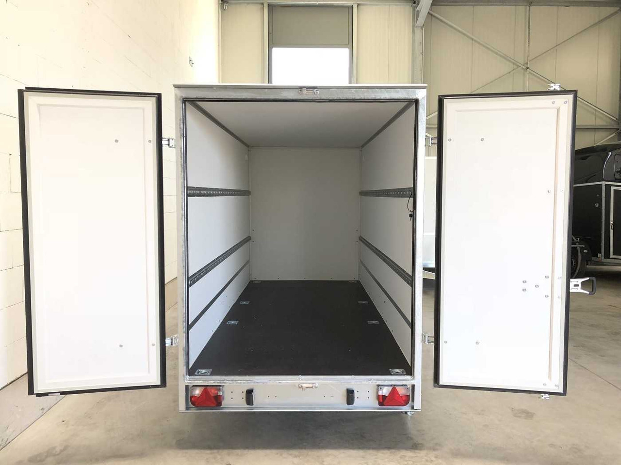 BLYSS F1336HD Kofferanhänger - Trailer kotak tertutup: gambar 5 BLYSS F1336HD Kofferanhänger - Trailer kotak tertutup: gambar 5