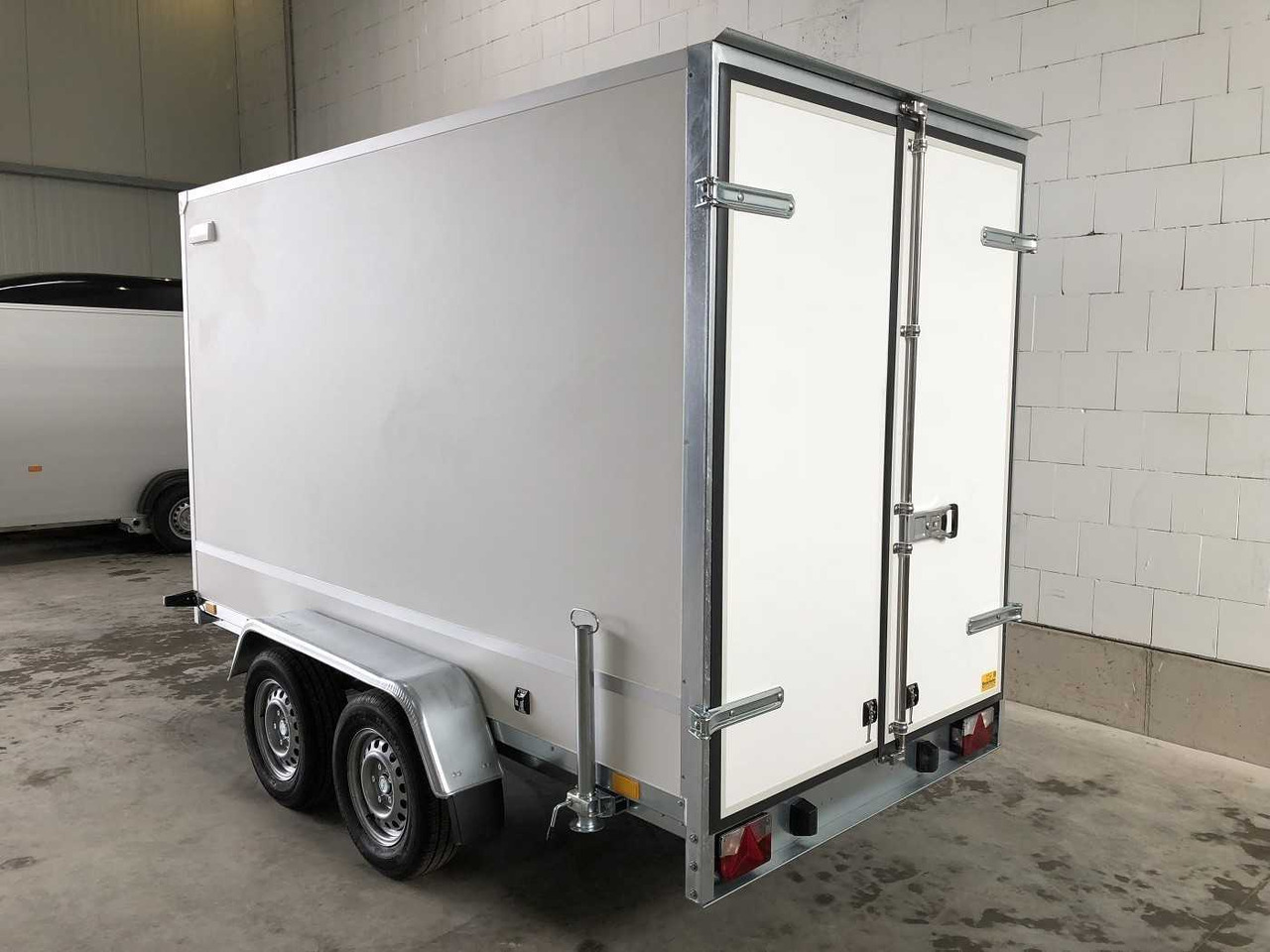 BLYSS F2030HTD Seitentür Kofferanhänger - Trailer kotak tertutup: gambar 5 BLYSS F2030HTD Seitentür Kofferanhänger - Trailer kotak tertutup: gambar 5