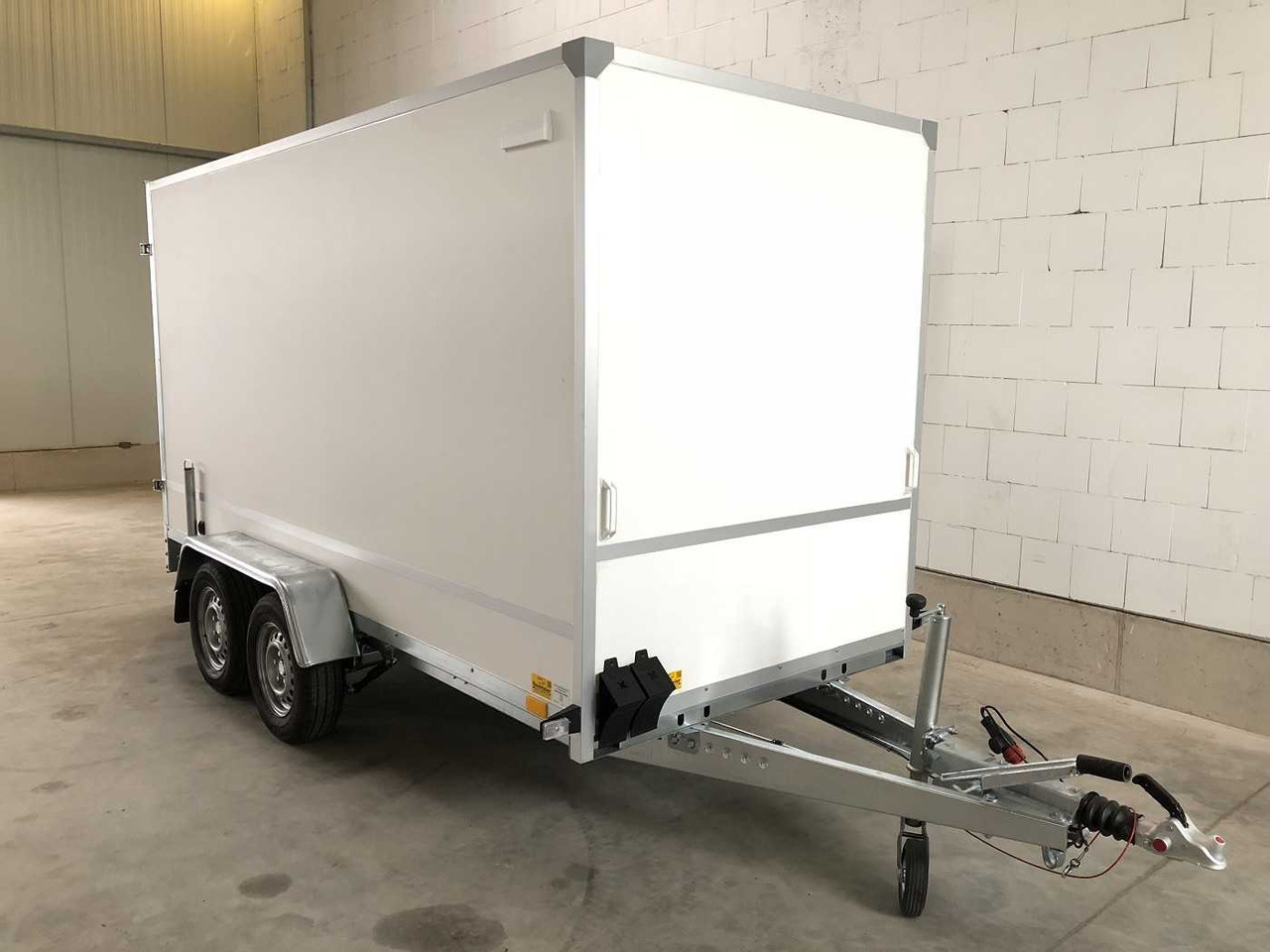 Trailer kotak tertutup baru BLYSS F2736HTD Kofferanhänger: gambar 23