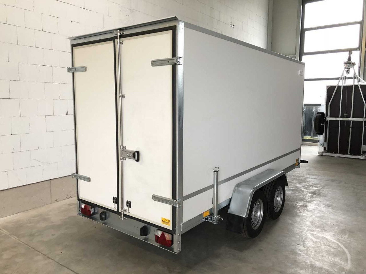 BLYSS F2736HTD Kofferanhänger - Trailer kotak tertutup: gambar 2 BLYSS F2736HTD Kofferanhänger - Trailer kotak tertutup: gambar 2