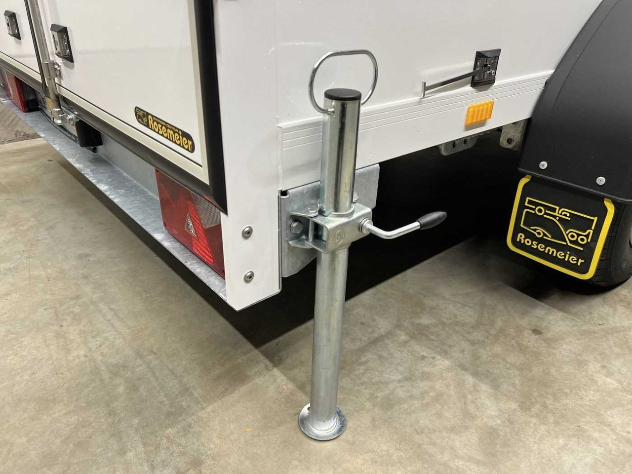 Trailer kotak tertutup baru BLYSS FS2730/180HTL Kofferanhänger: gambar 11