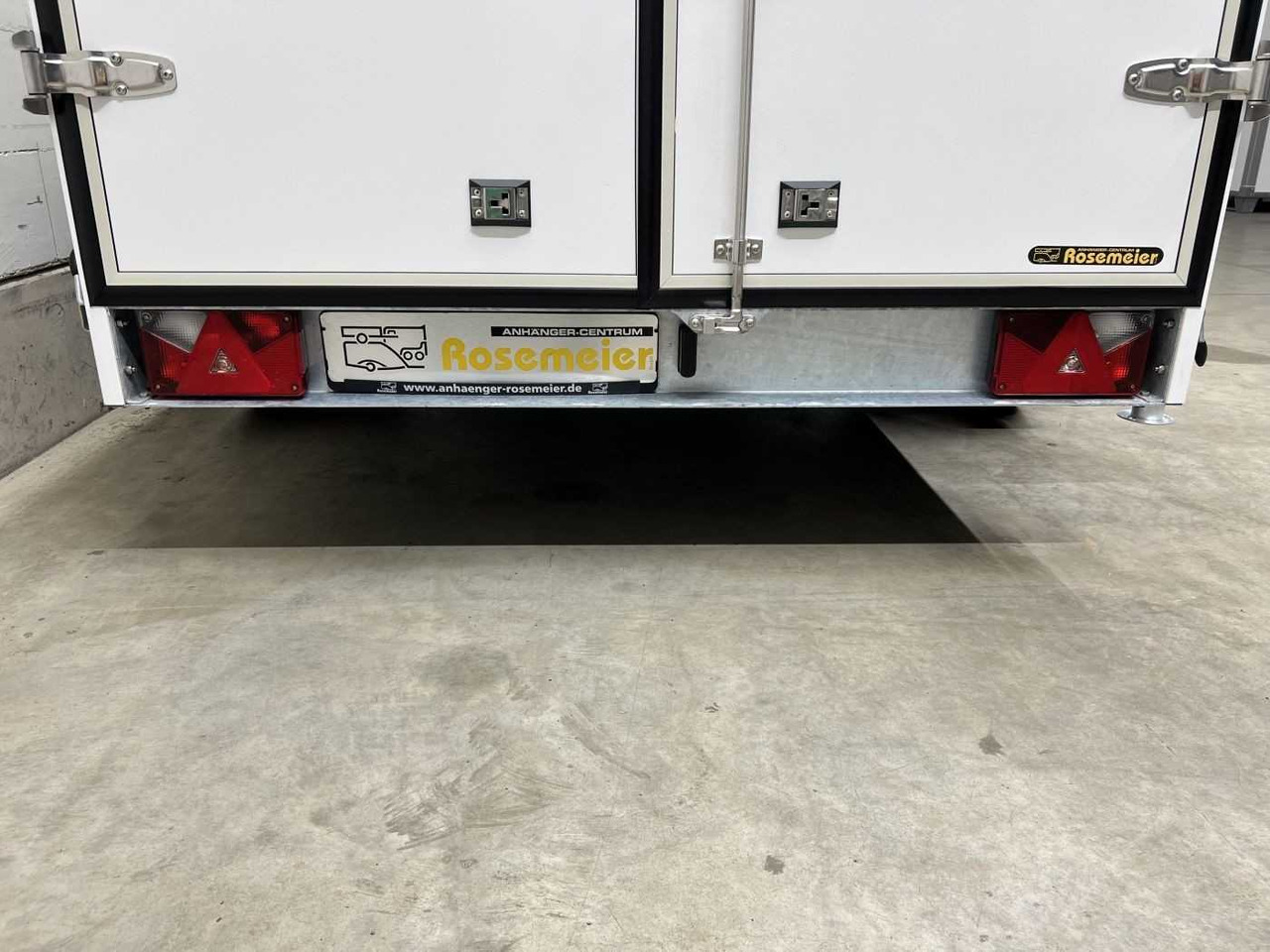 Trailer kotak tertutup baru BLYSS FS2730/180HTL Kofferanhänger: gambar 14