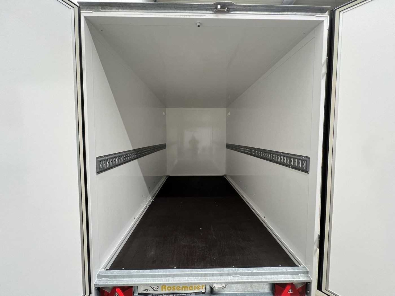 BLYSS FS2730/180HTL Kofferanhänger - Trailer kotak tertutup: gambar 3 BLYSS FS2730/180HTL Kofferanhänger - Trailer kotak tertutup: gambar 3