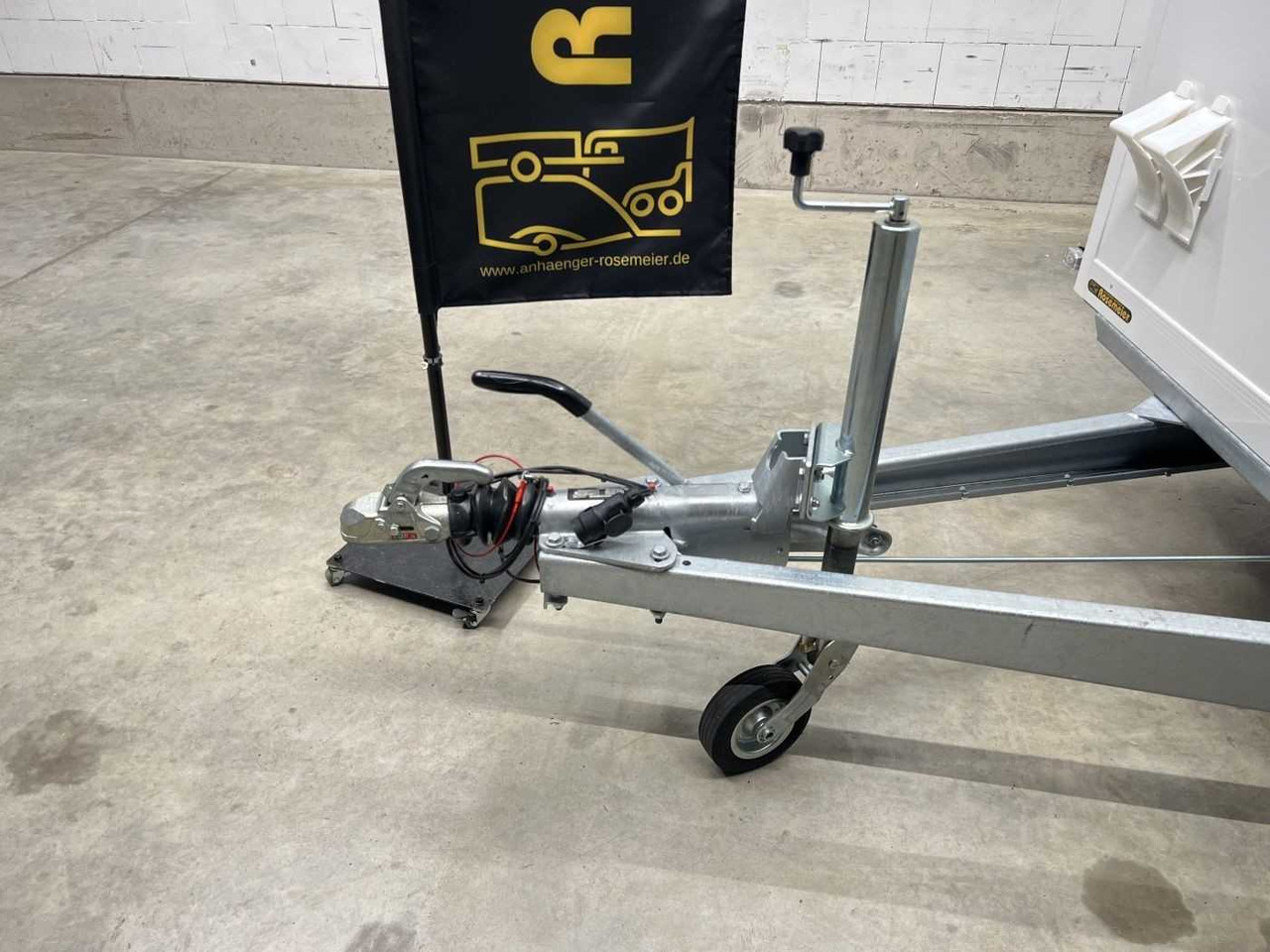 Trailer kotak tertutup baru BLYSS FS2730/180HTL Kofferanhänger: gambar 26