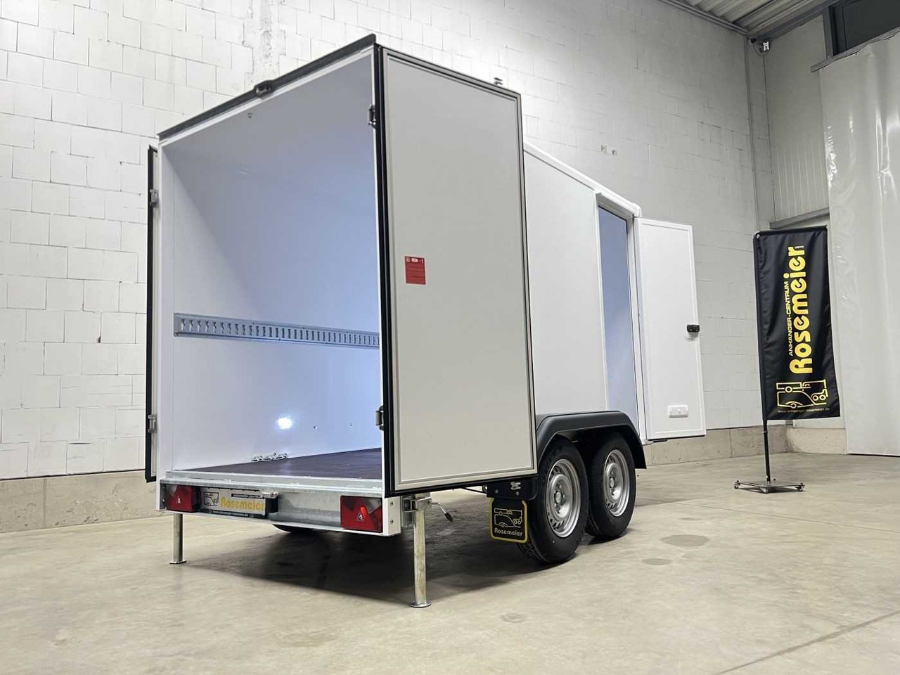 BLYSS FS2730/180HTL Tür Kofferanhänger - Trailer kotak tertutup: gambar 5 BLYSS FS2730/180HTL Tür Kofferanhänger - Trailer kotak tertutup: gambar 5