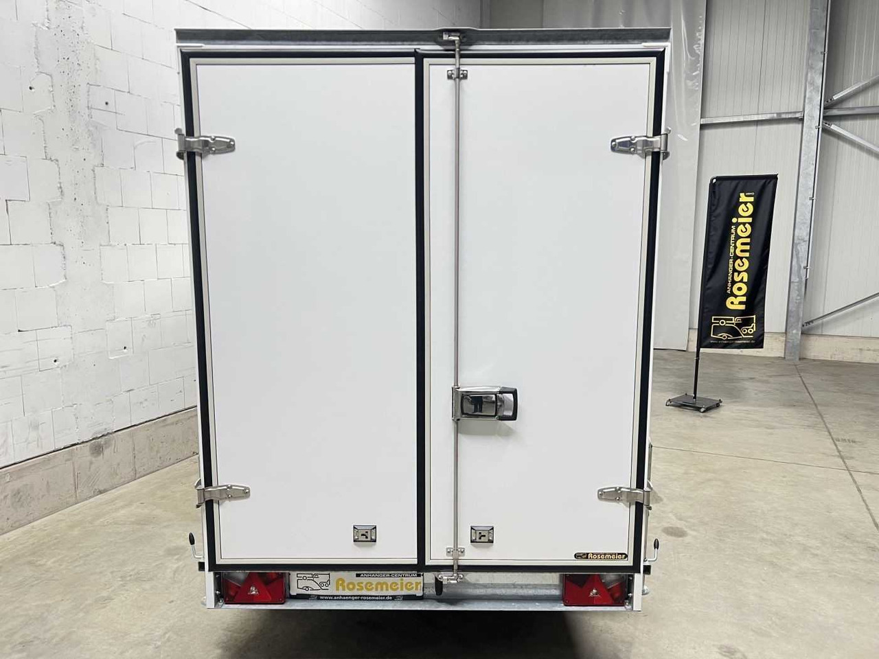 BLYSS FS2730/180HTL Tür Kofferanhänger - Trailer kotak tertutup: gambar 3 BLYSS FS2730/180HTL Tür Kofferanhänger - Trailer kotak tertutup: gambar 3