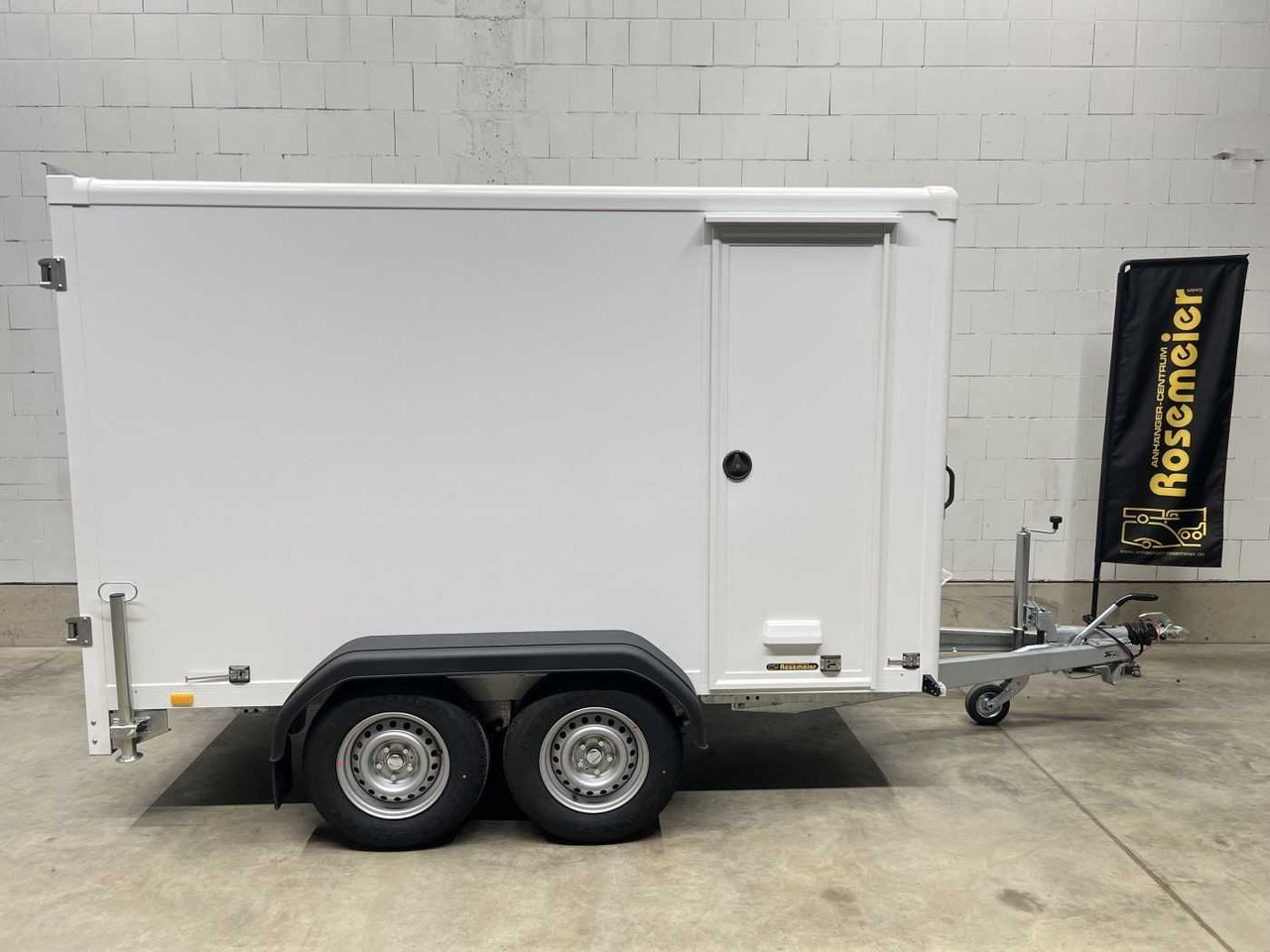 BLYSS FS2730/180HTL Tür Kofferanhänger - Trailer kotak tertutup: gambar 2 BLYSS FS2730/180HTL Tür Kofferanhänger - Trailer kotak tertutup: gambar 2
