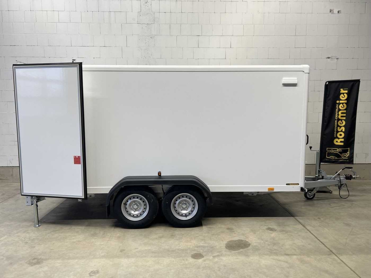 BLYSS FS2740/180HTL Kofferanhänger - Trailer kotak tertutup: gambar 1 BLYSS FS2740/180HTL Kofferanhänger - Trailer kotak tertutup: gambar 1