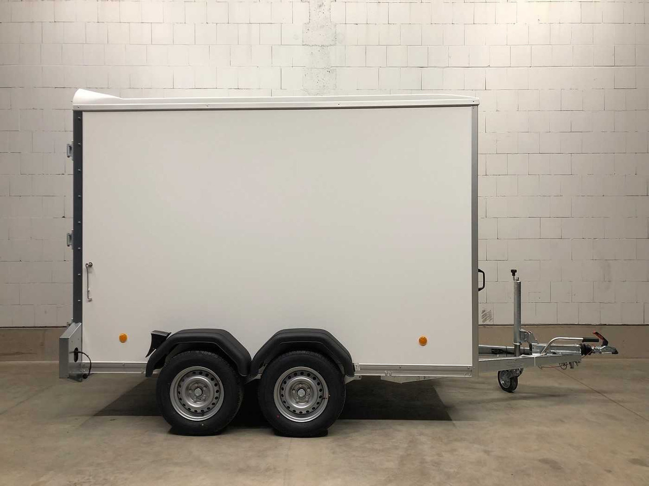 BOECKMANN KT 3015/27 H F Kofferanhänger - Trailer kotak tertutup: gambar 1 BOECKMANN KT 3015/27 H F Kofferanhänger - Trailer kotak tertutup: gambar 1