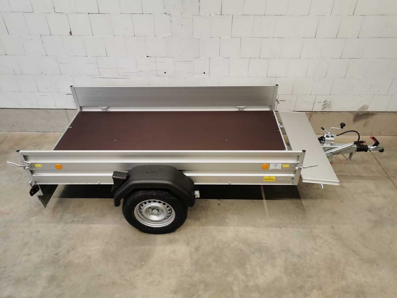 BOECKMANN TL-AL 2513/135 Stkl Kastenanhänger gebremst - Trailer mobil: gambar 1 BOECKMANN TL-AL 2513/135 Stkl Kastenanhänger gebremst - Trailer mobil: gambar 1
