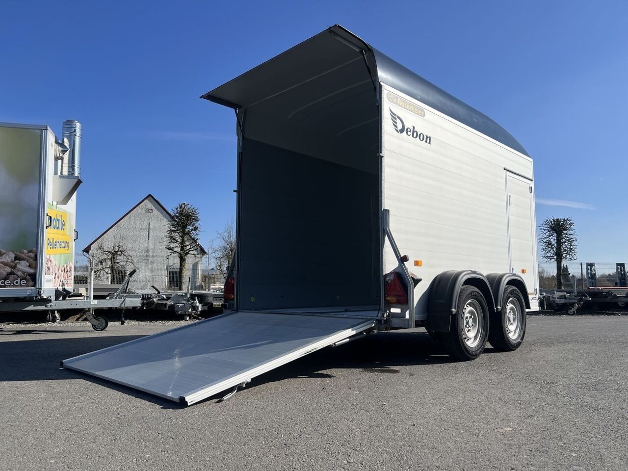 Cheval Liberte Debon C500 Roadster 2 Türen Kofferanhänger - Trailer sepeda motor: gambar 2 Cheval Liberte Debon C500 Roadster 2 Türen Kofferanhänger - Trailer sepeda motor: gambar 2