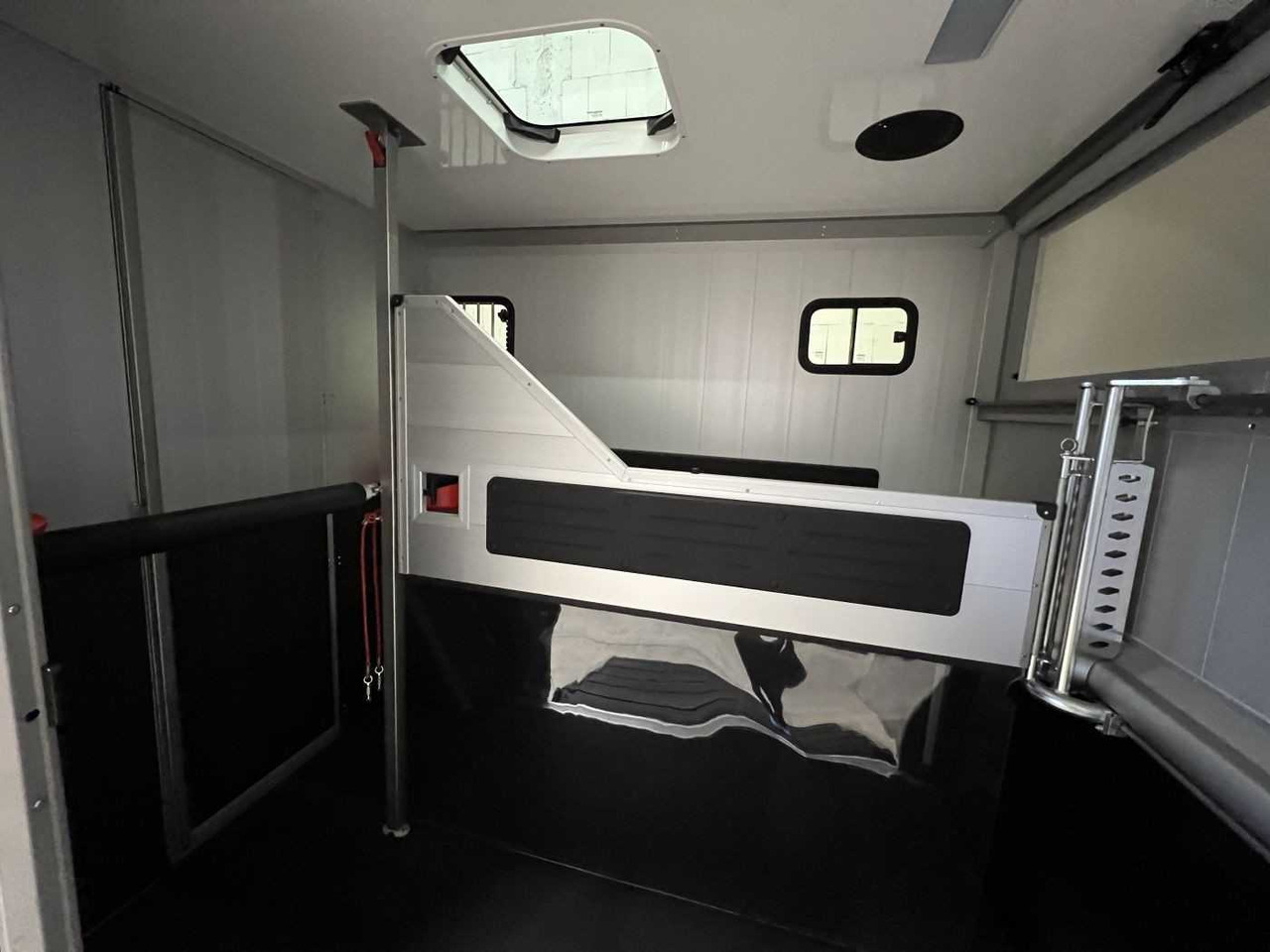 Fiat Compact Basic LKW - Truk pengangkut kuda, Van pengiriman: gambar 2 Fiat Compact Basic LKW - Truk pengangkut kuda, Van pengiriman: gambar 2