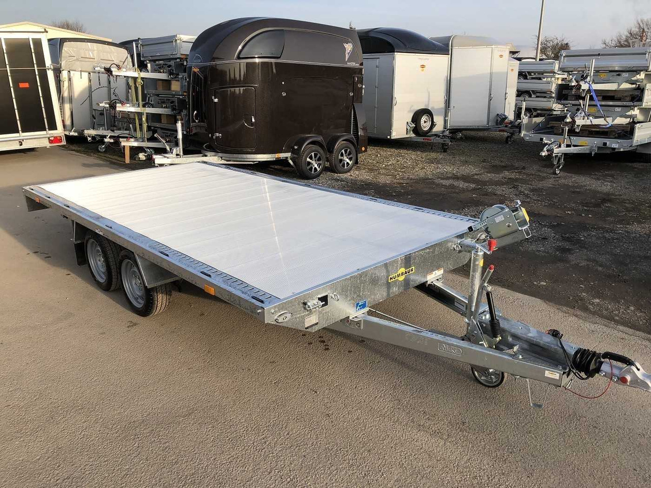HUMBAUR Universal 3500 Aluboden Universaltransporter - Trailer autotransporter: gambar 2 HUMBAUR Universal 3500 Aluboden Universaltransporter - Trailer autotransporter: gambar 2