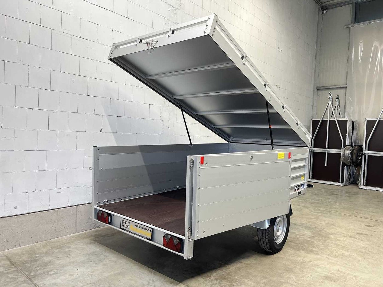 KOCH 7.13 2 BWEH Tür Deckelanhänger - Trailer mobil: gambar 5 KOCH 7.13 2 BWEH Tür Deckelanhänger - Trailer mobil: gambar 5