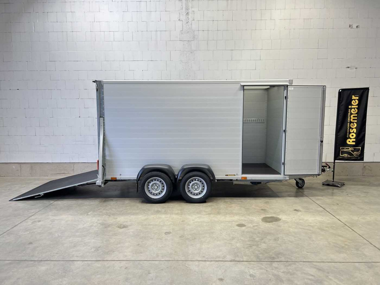 Kargo G150 Kofferanhänger Sirius - Trailer kotak tertutup: gambar 1 Kargo G150 Kofferanhänger Sirius - Trailer kotak tertutup: gambar 1