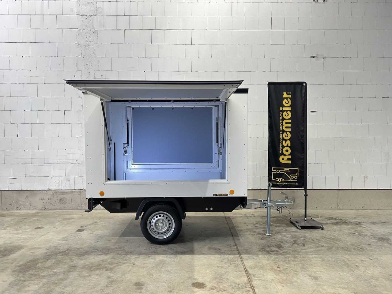 TPV HL-KT-EU2 mit 2 Aufstellklappe Verkaufsanhänger - Trailer penjual: gambar 1 TPV HL-KT-EU2 mit 2 Aufstellklappe Verkaufsanhänger - Trailer penjual: gambar 1