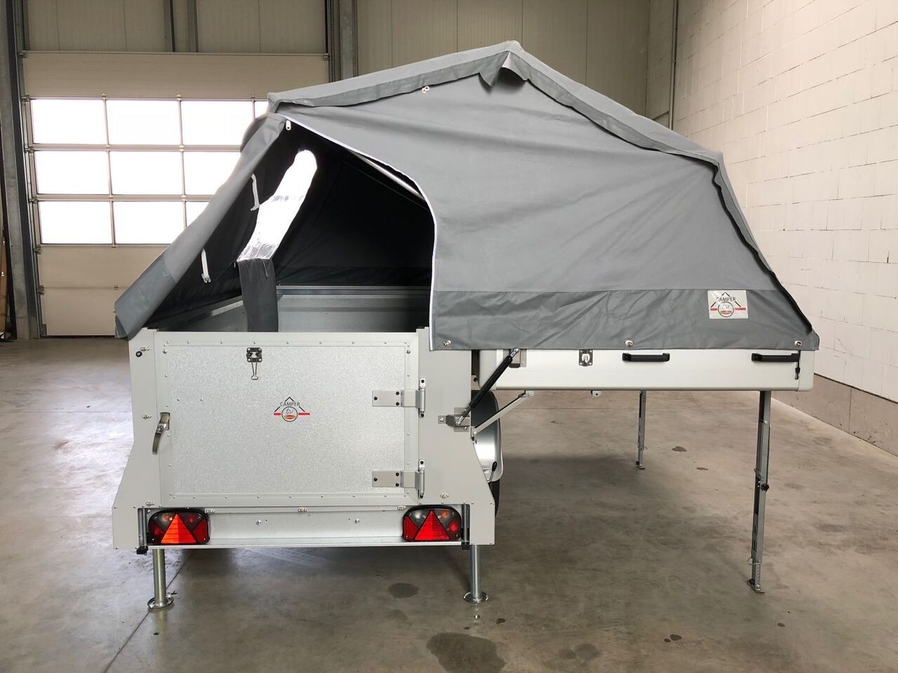 TPV Trailers KT-EB3 Street Camper Campinganhänger - Trailer kotak tertutup: gambar 3 TPV Trailers KT-EB3 Street Camper Campinganhänger - Trailer kotak tertutup: gambar 3