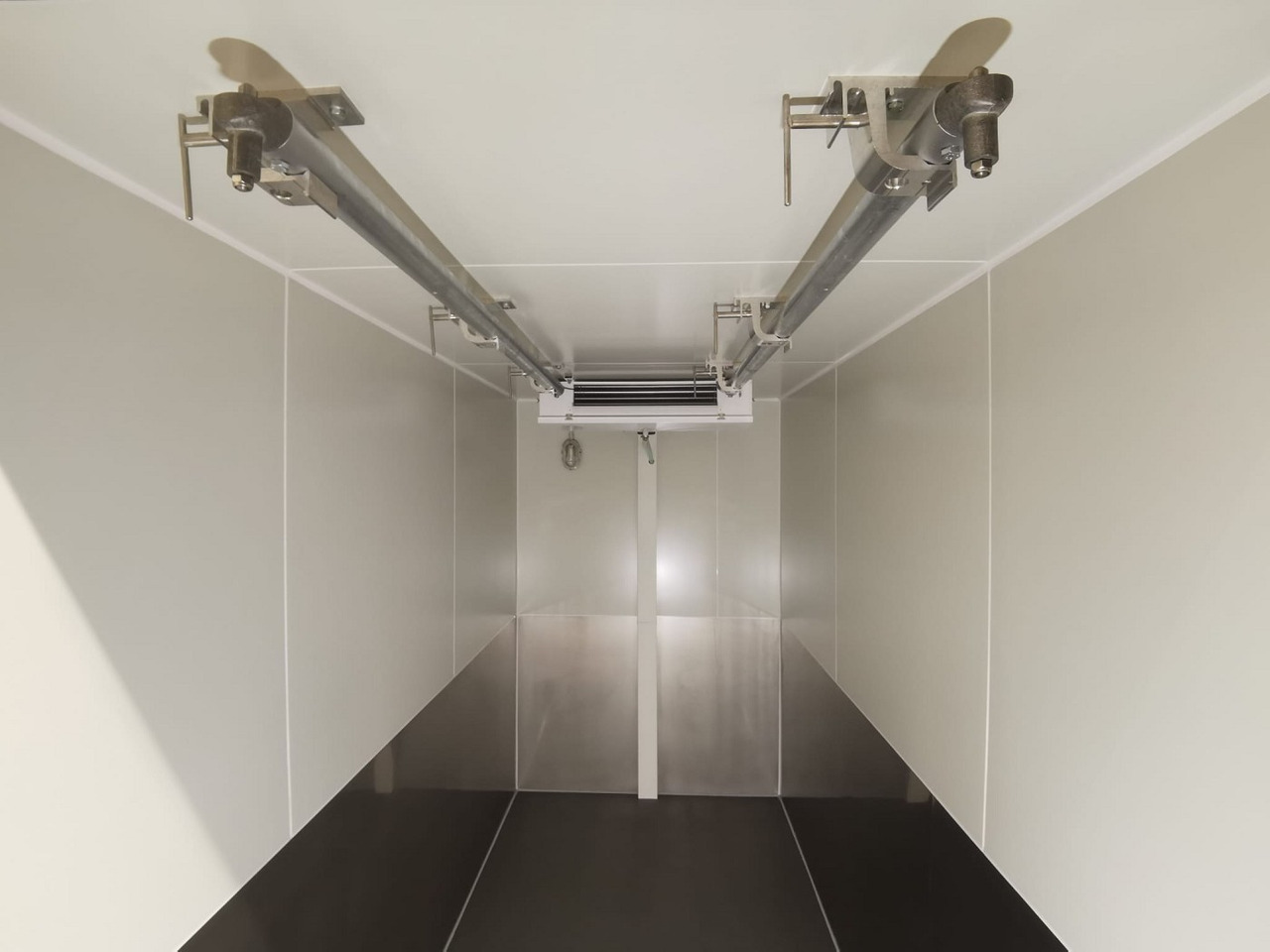 UNSINN KIK 3030-14-1500 Rohrbahn Kühlanhänger - Trailer berpendingin: gambar 5 UNSINN KIK 3030-14-1500 Rohrbahn Kühlanhänger - Trailer berpendingin: gambar 5