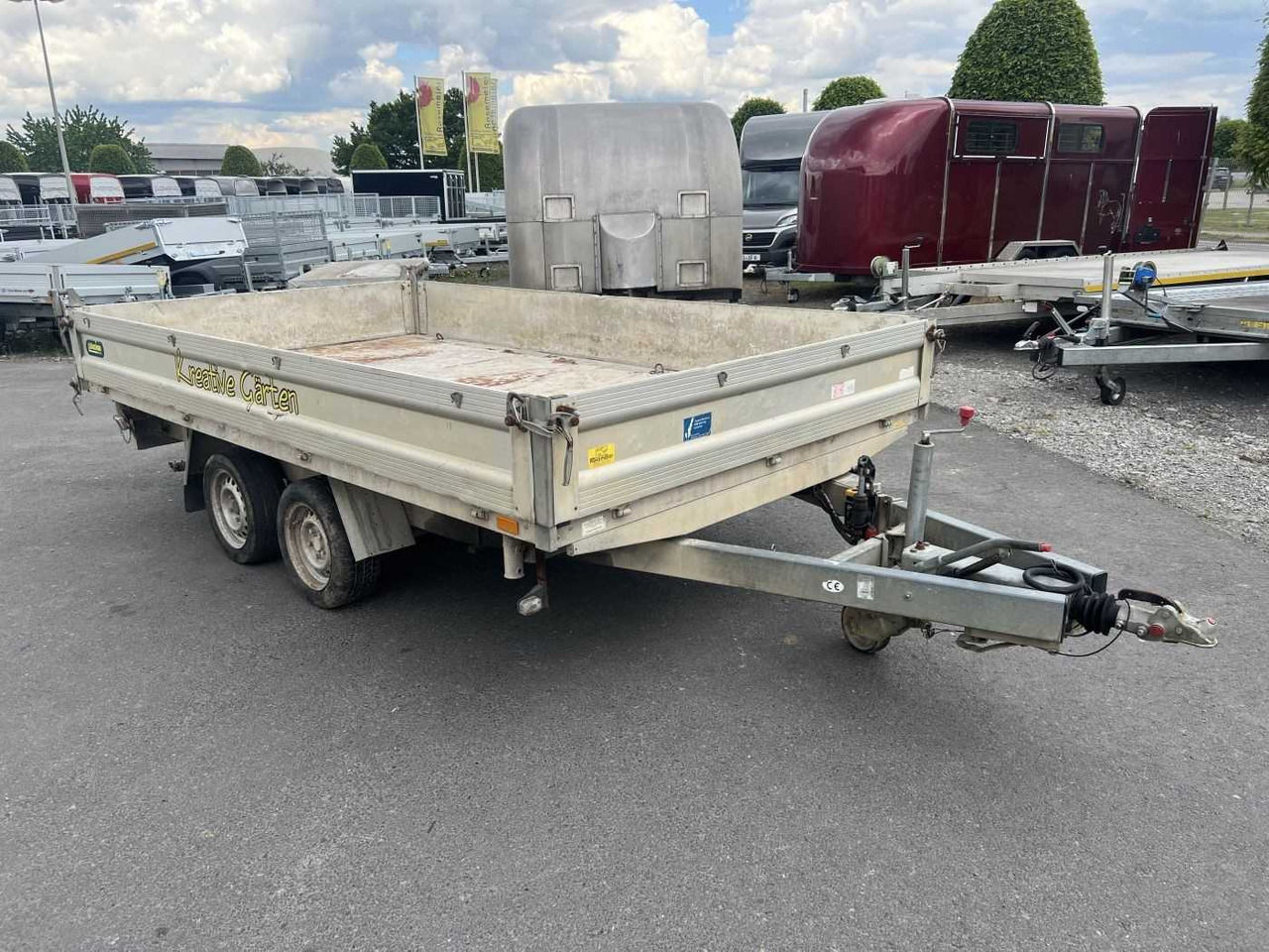 UNSINN UDK 3536-13-240 Dreiseitenkipper - Trailer jungkit: gambar 1 UNSINN UDK 3536-13-240 Dreiseitenkipper - Trailer jungkit: gambar 1
