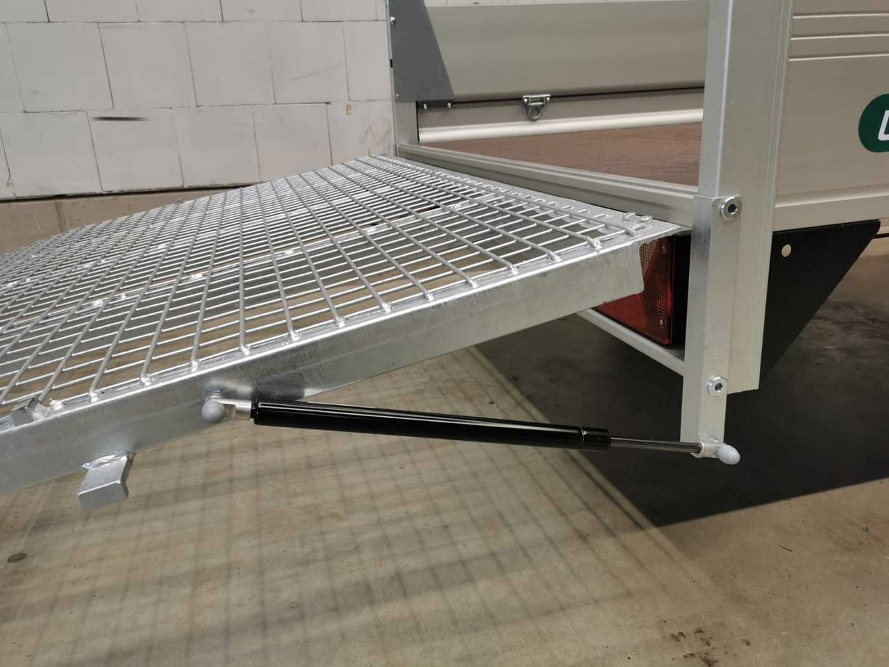 Trailer mobil baru UNSINN UT-K 2514-13-14 Kastenanhänger gebremst: gambar 15