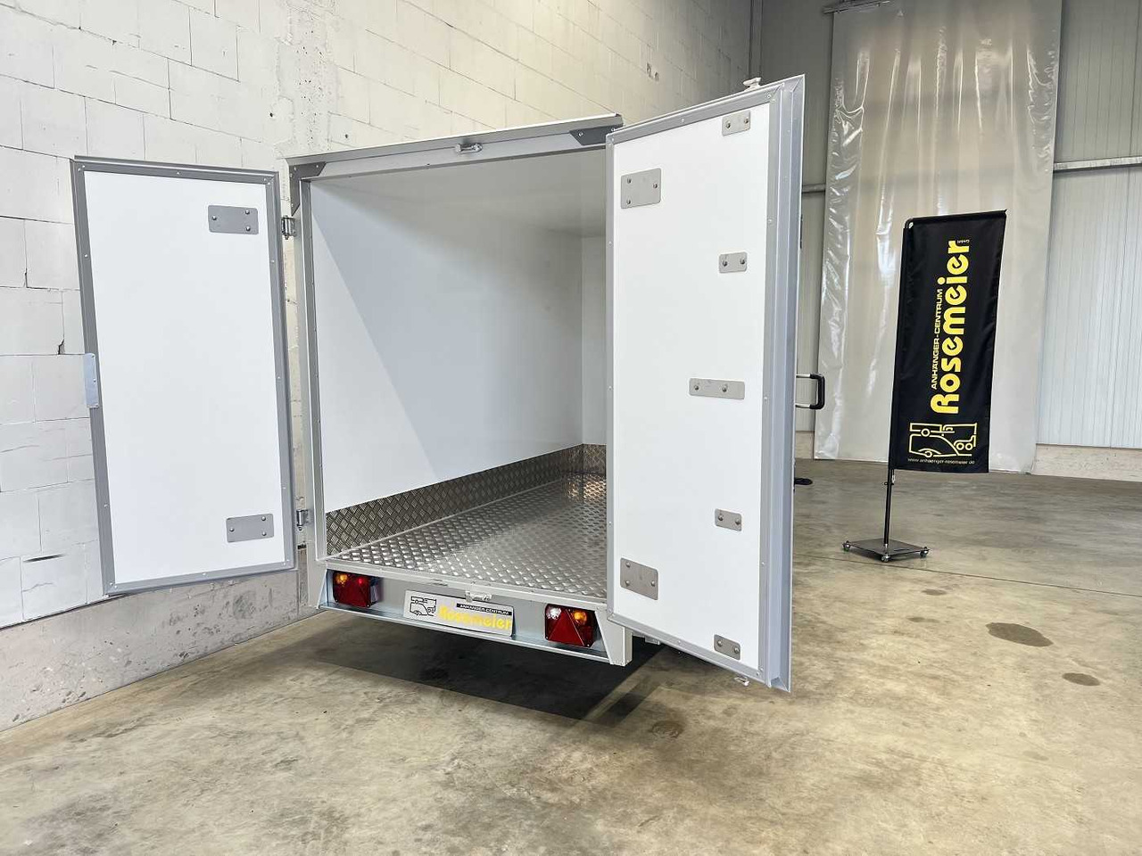 VARIANT 1315 K2 Kühlanhänger - Trailer berpendingin: gambar 3 VARIANT 1315 K2 Kühlanhänger - Trailer berpendingin: gambar 3