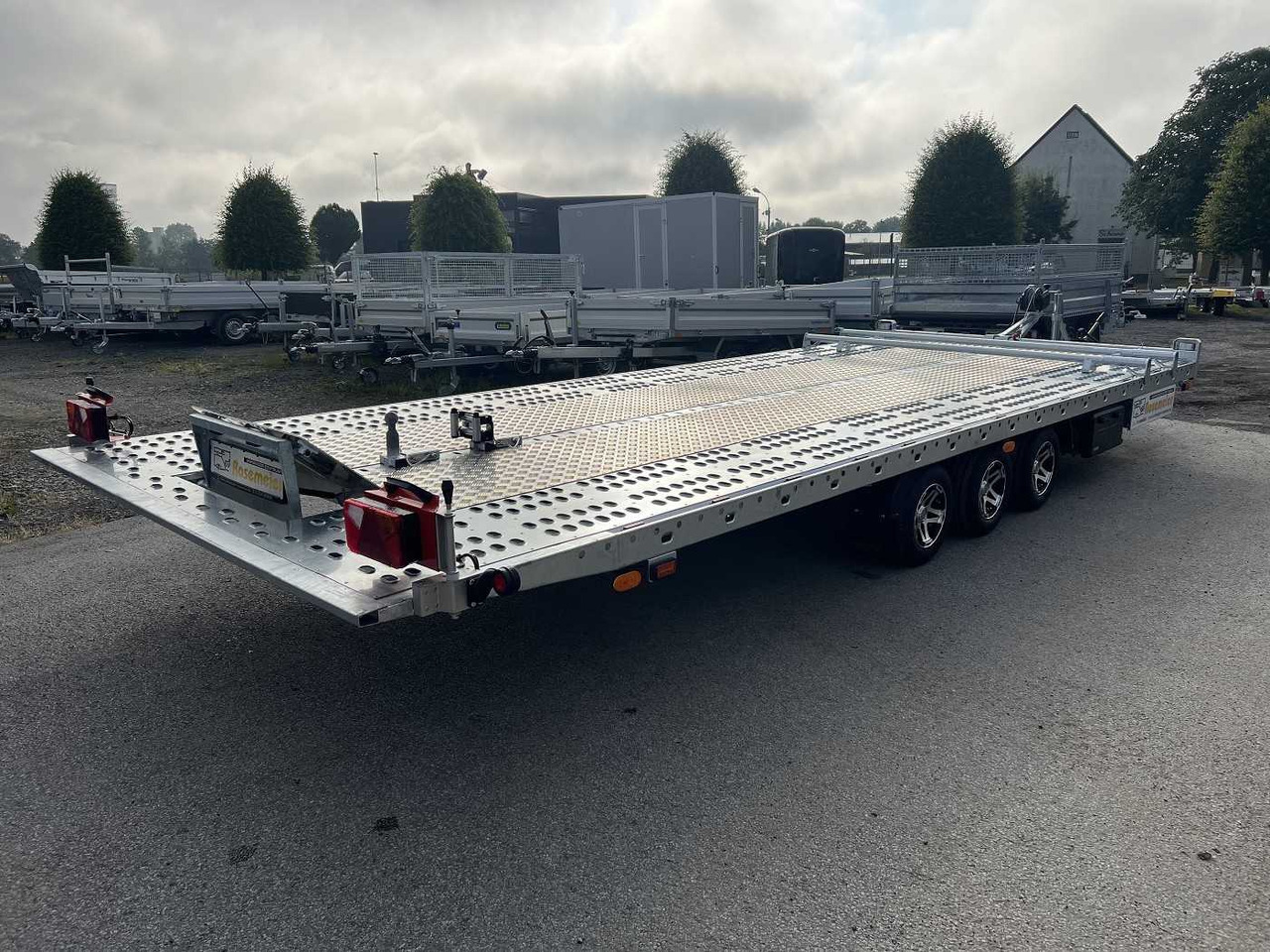 VEZEKO Jumbola 35.60 Tridem Autotransporter - Trailer autotransporter: gambar 3 VEZEKO Jumbola 35.60 Tridem Autotransporter - Trailer autotransporter: gambar 3