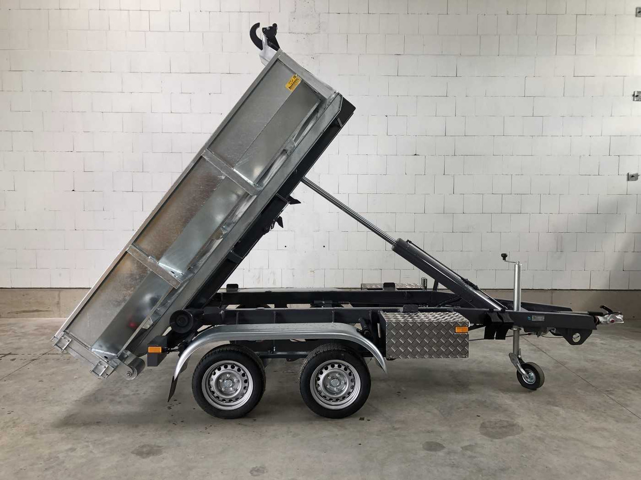 VEZEKO Konos 35 Mulde 400 Muldenkipper - Trailer lewati: gambar 5 VEZEKO Konos 35 Mulde 400 Muldenkipper - Trailer lewati: gambar 5