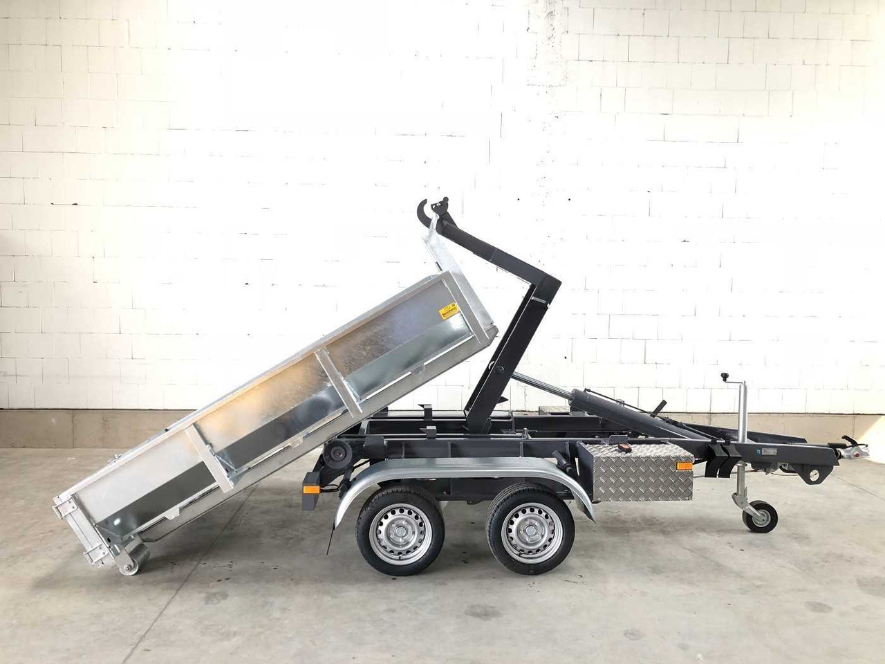 VEZEKO Konos 35 Mulde 400 Muldenkipper - Trailer lewati: gambar 1 VEZEKO Konos 35 Mulde 400 Muldenkipper - Trailer lewati: gambar 1