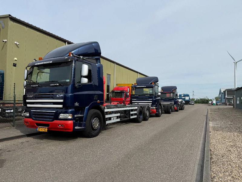DAF CF 85 CF85-360 6X2 FAN 3 X IN STOCK TOP CONDITION NL TRUCKS - Truk sasis: gambar 1 DAF CF 85 CF85-360 6X2 FAN 3 X IN STOCK TOP CONDITION NL TRUCKS - Truk sasis: gambar 1