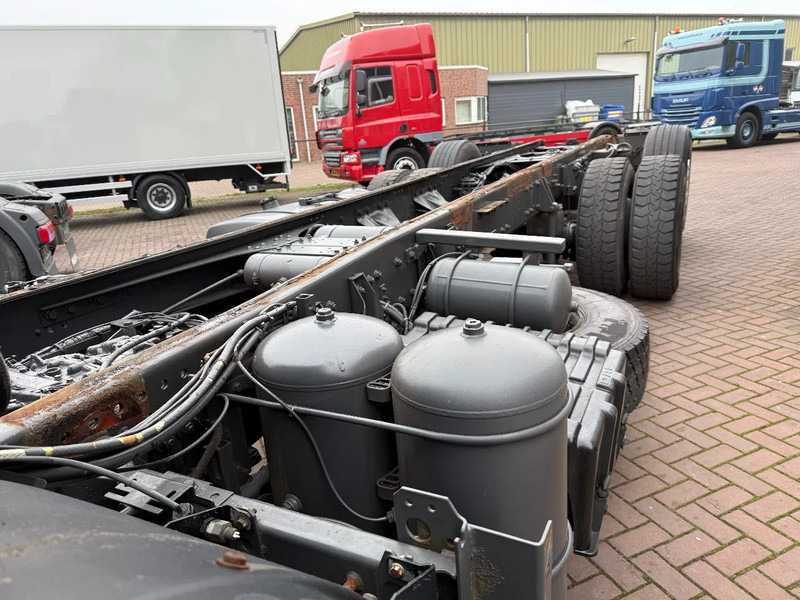 Truk sasis DAF CF 85 CF85-360 FAN 6X2 Chassis Holland Truck Top condition: gambar 6